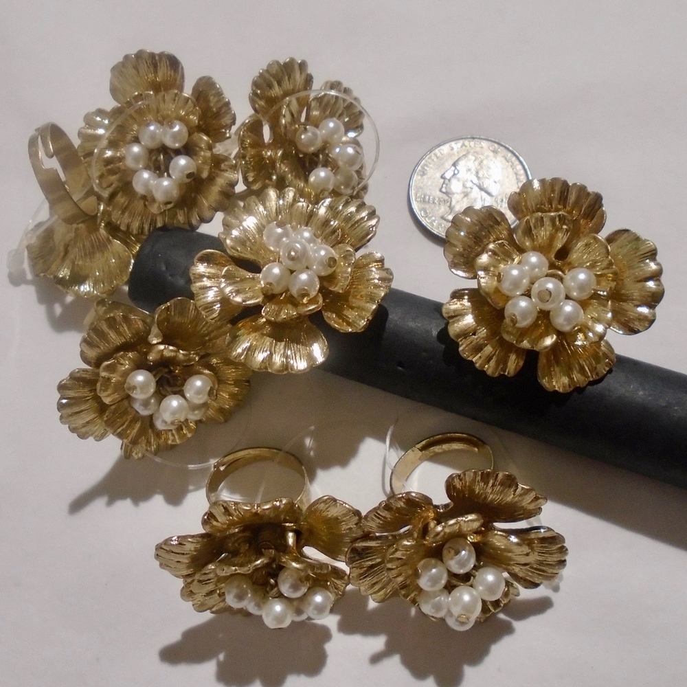 ANDANTE Dogwood Flower Rings Set of 8 NEW/UNWORN